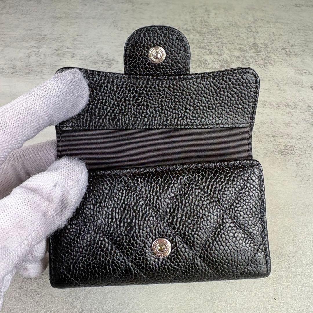 CHANEL キャビアスキン　マトラッセ　6連キーケース　カードケース