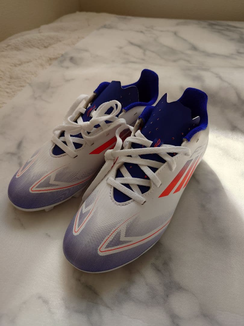 adidas 新品 F50 サッカーシューズ 23cmホワイト/ブルー/オレンジ