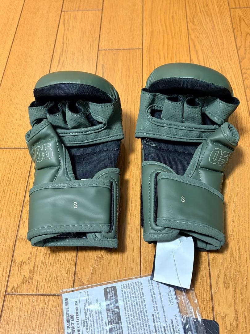 Venum パウンドグローブ