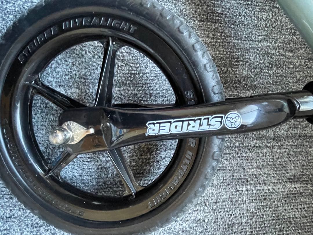 STRIDER ストライダー 12インチ 2023年限定色 アイスブルー