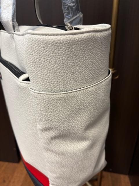 トミーヒルフィガーTHMG3FB5トートバッグ ホワイト/レッド 新品