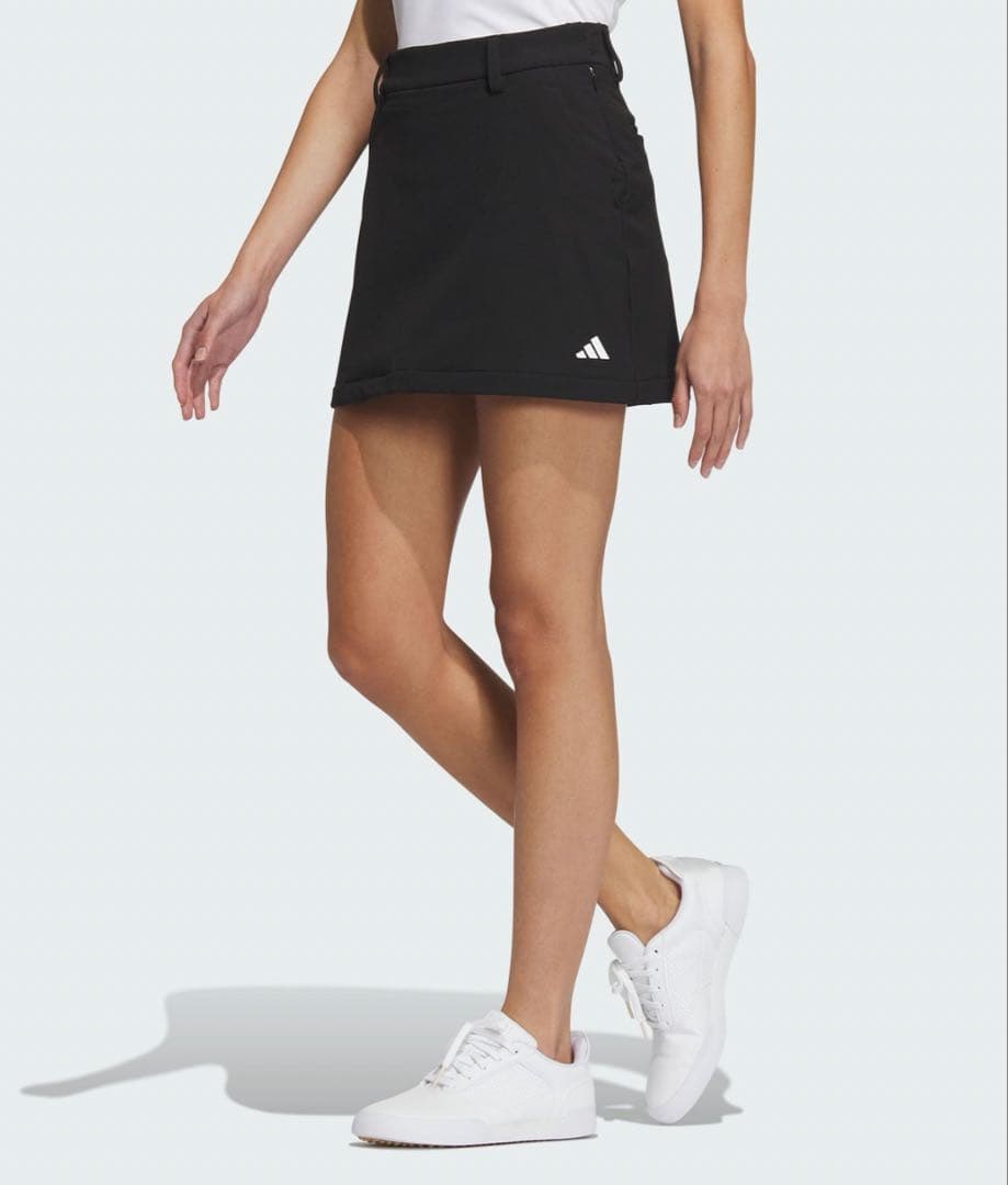 新品✨アディダスゴルフ　上下　タートルネックシャツ　裏起毛スカート　白　黒　Ｓ