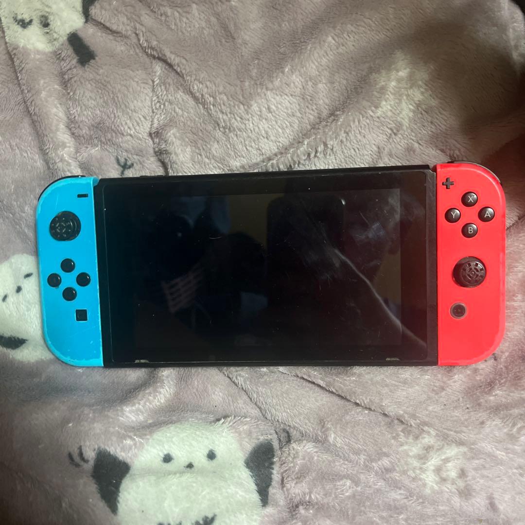 Nintendo Switch 青と赤のJoy-Con