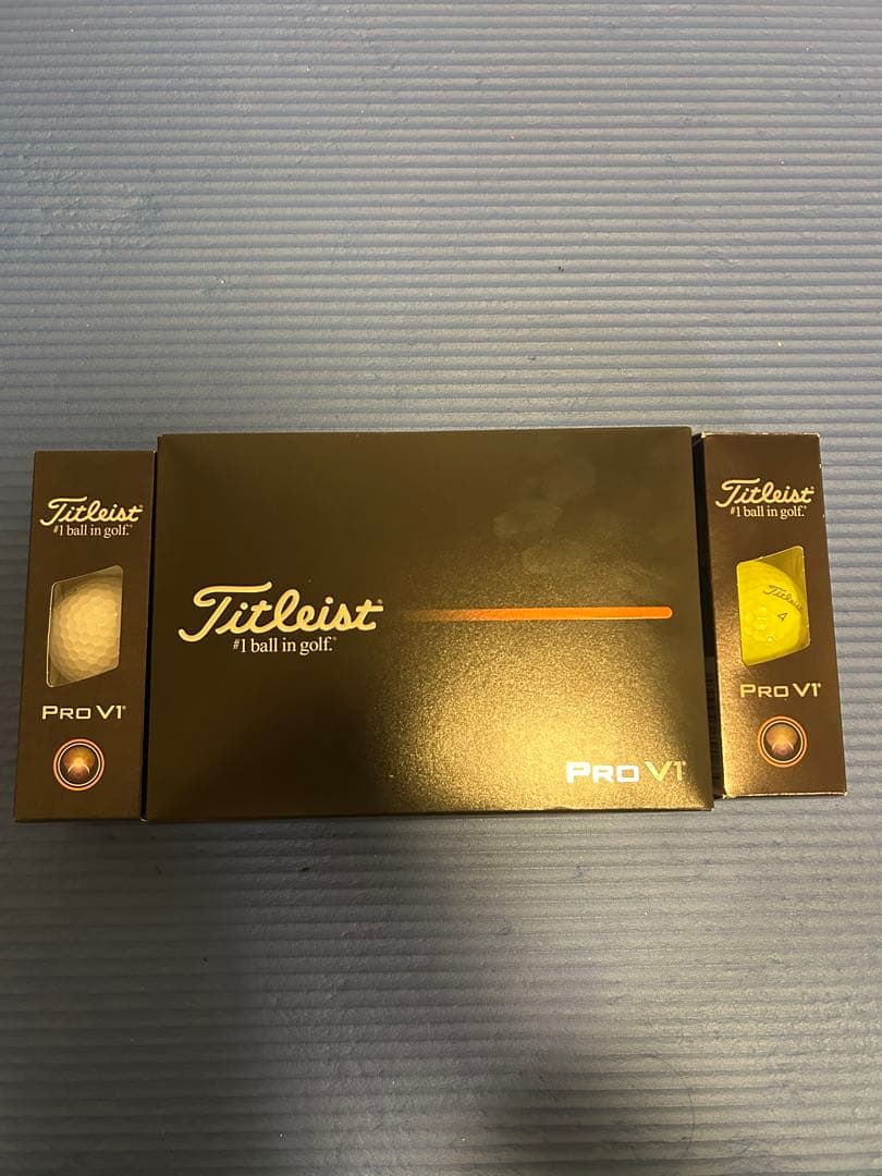 タイトリストPro V1 ゴルフボール 新品　1ダースと2スリーブ プロV1