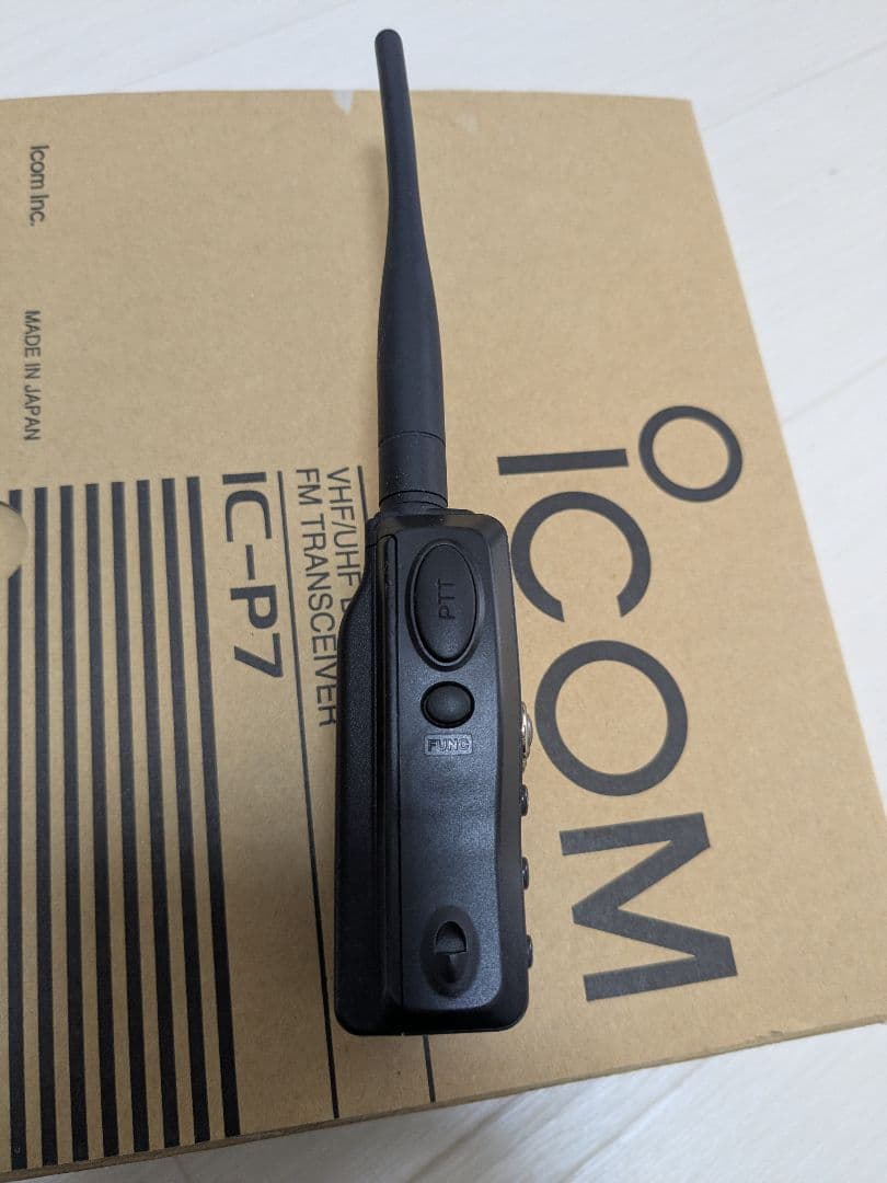 ICOM IC-P7 VHF/UHFトランシーバー