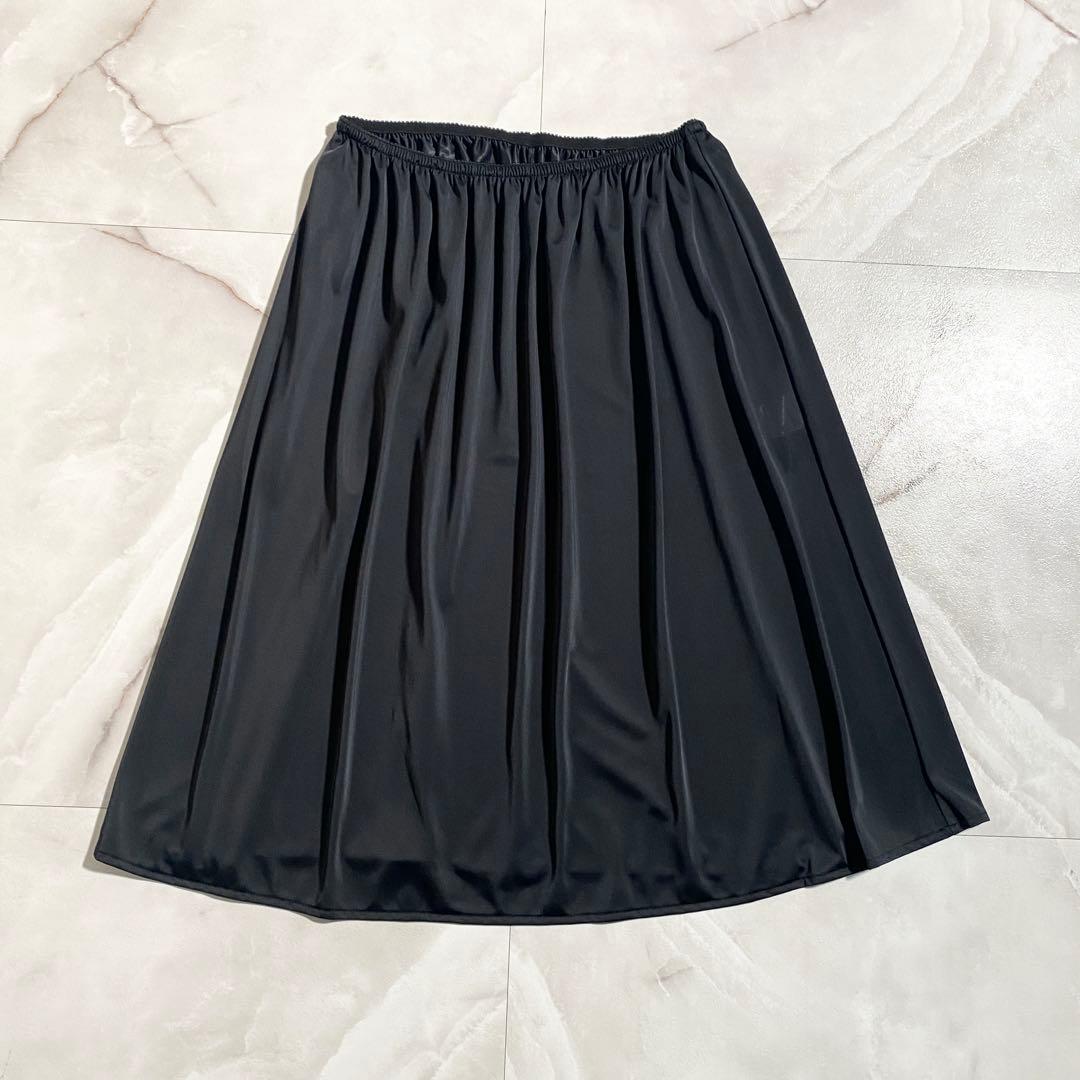 A18865 未使用 ジェニーギャルソン 総柄デザイン 半袖ワンピース 黒44