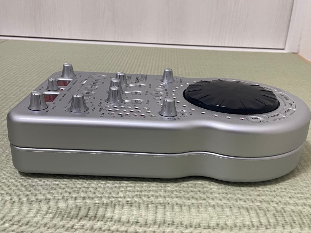 behringer tweakalizer DFX69 ベリンガー　エフェクター