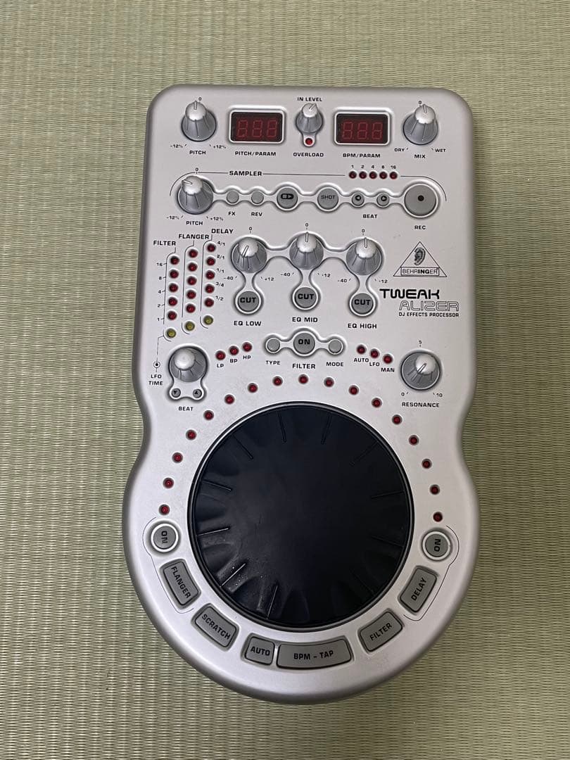 behringer tweakalizer DFX69 ベリンガー　エフェクター