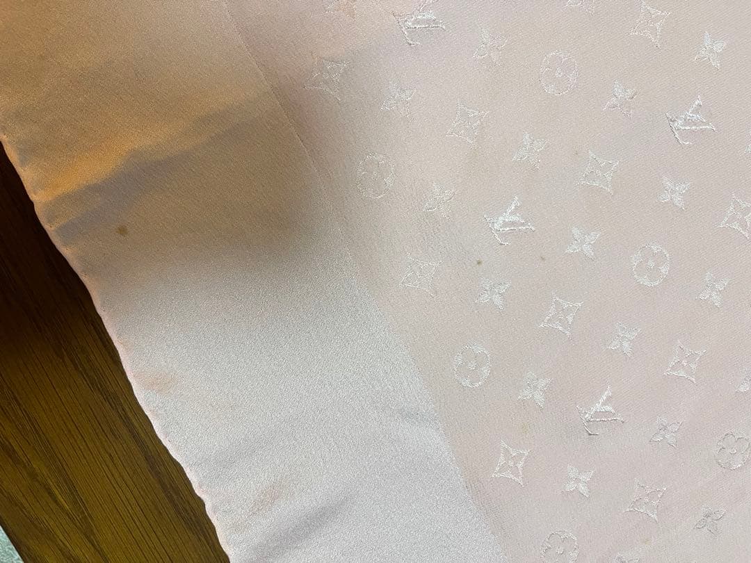 【美品】Louis Vuitton カレ モナコ モノグラム スカーフ ピンク