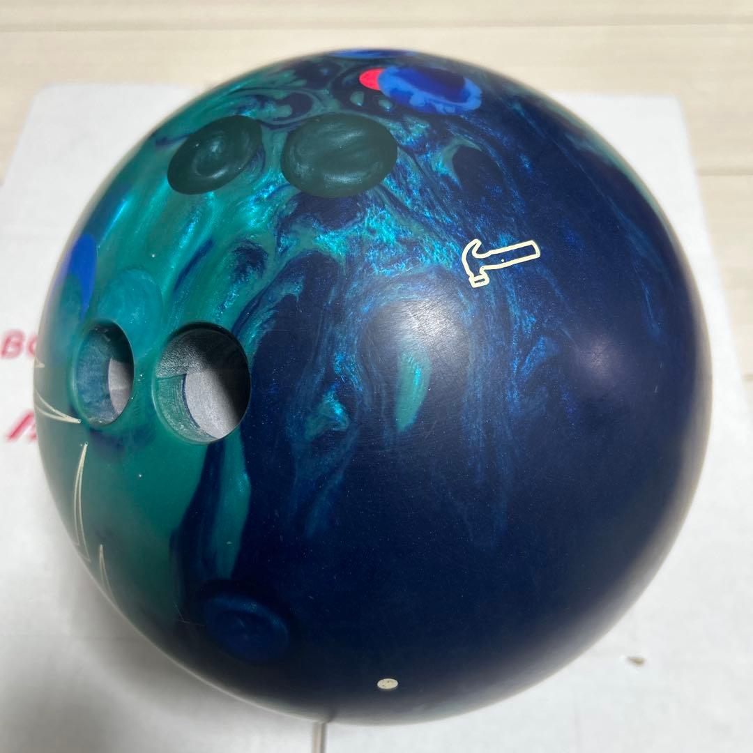 も*や様 ブラックウィドーリアルモンスター　15lb ボウリングボール