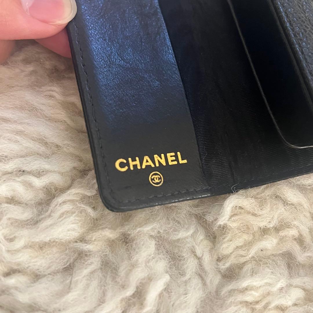 CHANELキャビアスキン キーケース6連