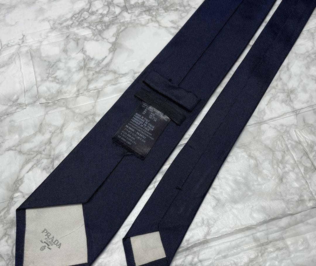 PRADA ネイビー シルク ネクタイ