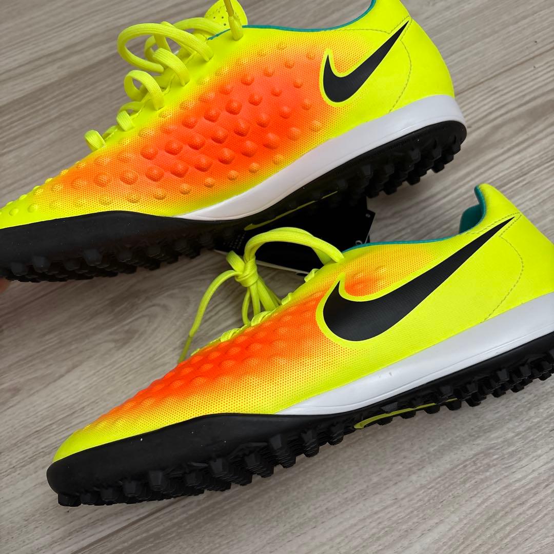 サッカー　スパイク　NIKE ナイキ　マジスタ　シューズ　27.5cm 新品