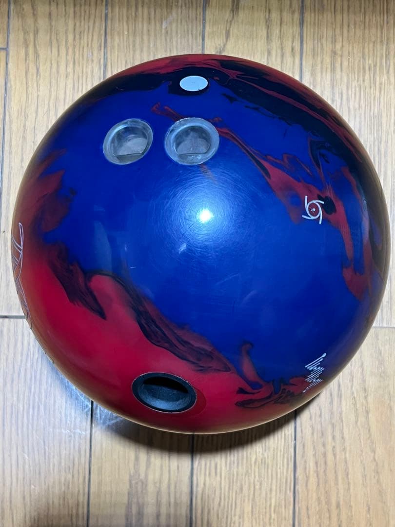 STORM DNAボウリングボール 15ポンド