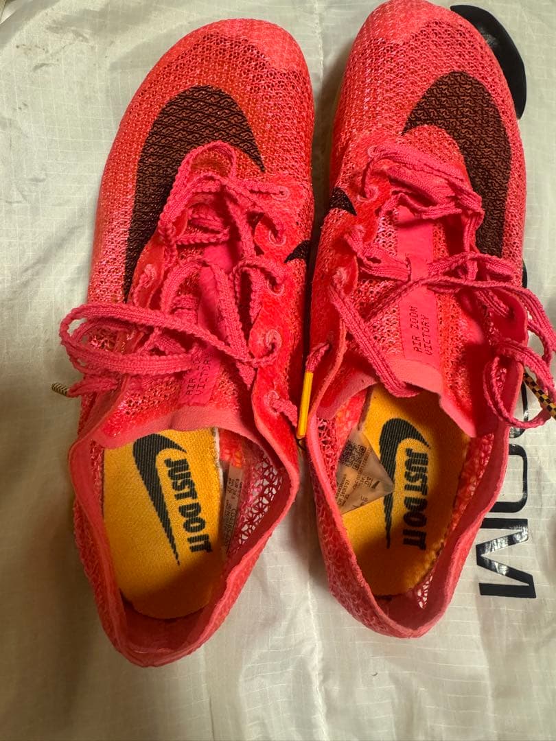 NIKE エアズームヴィクトリー 24.0cm