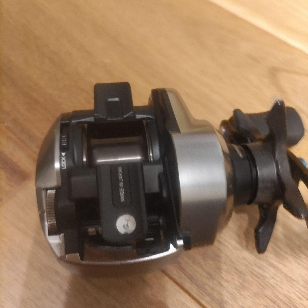 DAIWA　21ジリオンSVTW 1000H