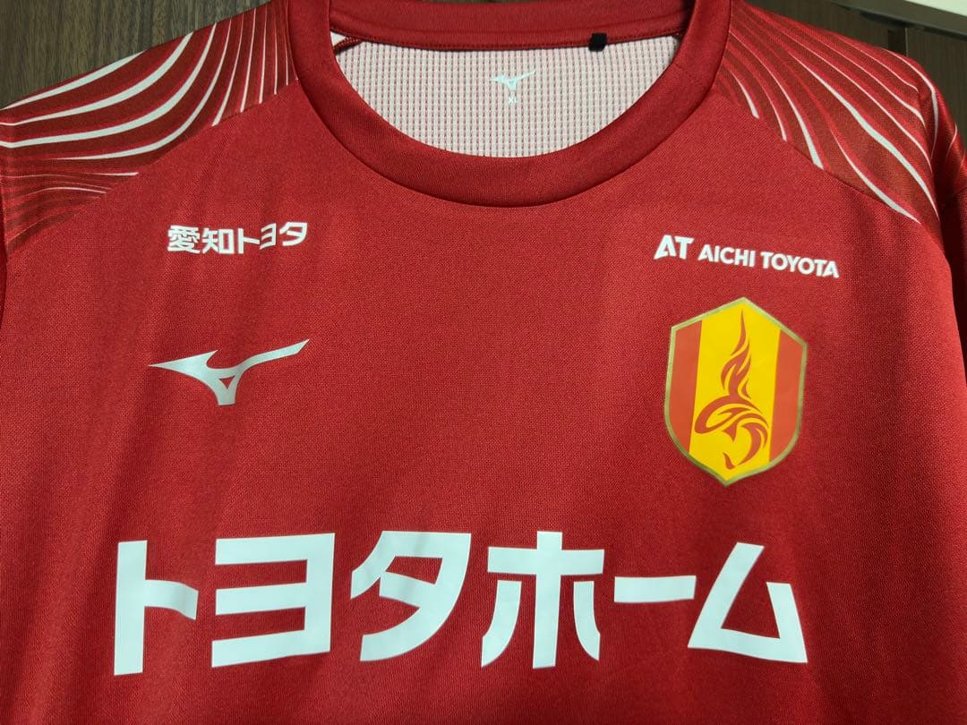 名古屋グランパス　トレーニング　プラクティスシャツ