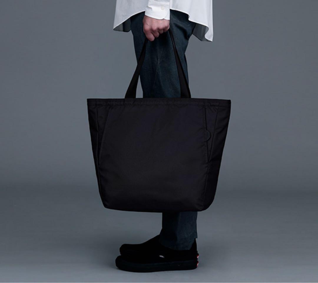 バッグ MONOLITH TOTE STANDARD HEXA M