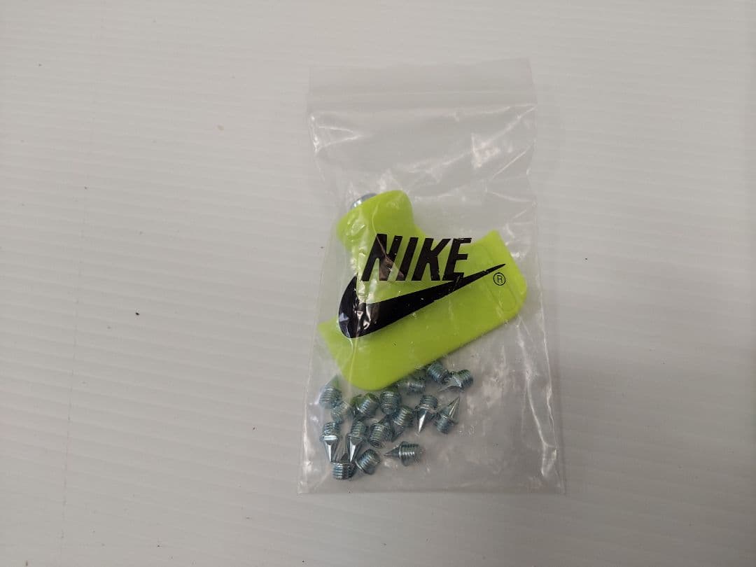 【新品未使用】Nike 陸上スパイク ピンク 収納袋付き　28.5