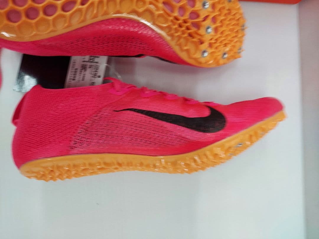 【新品未使用】Nike 陸上スパイク ピンク 収納袋付き　28.5