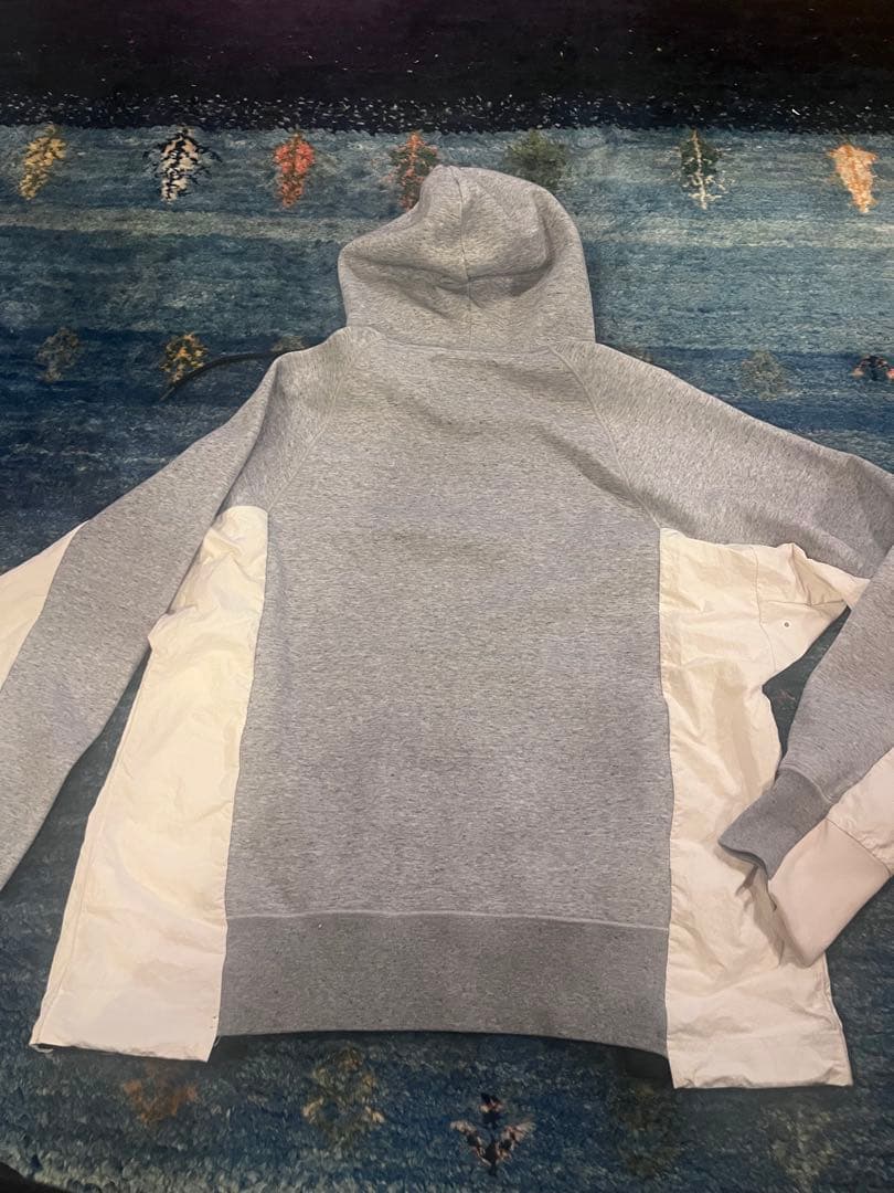 ちっち♡NIKE sacai cz4695フード付きパーカー