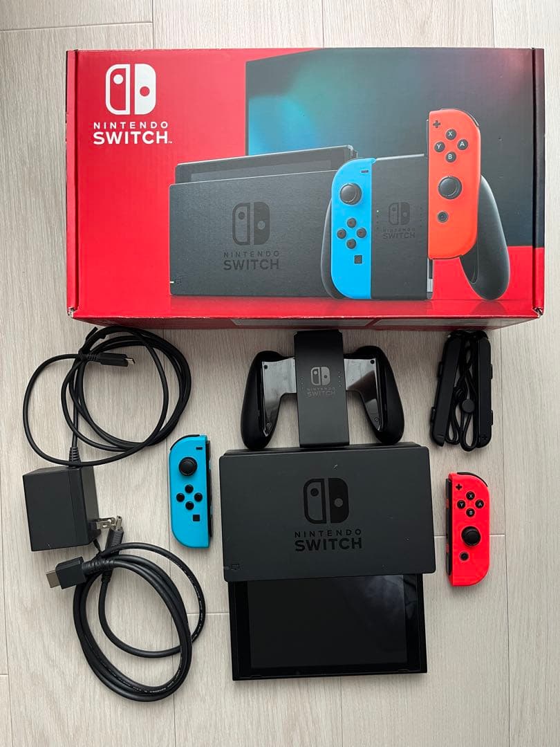Nintendo Switch 本体　ケース・プロコン付き(中古)