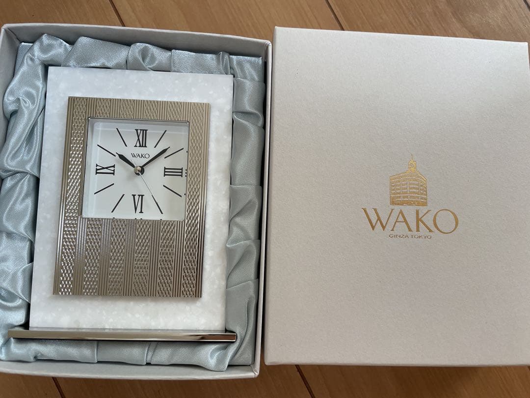 NAO WAKO シルバー置時計