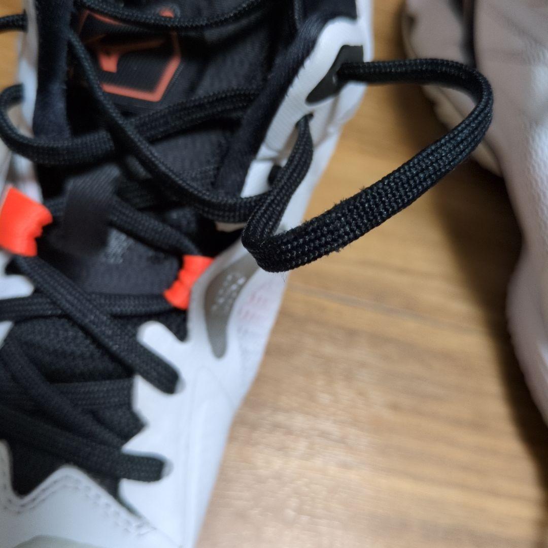 Mizuno Wave Lightning Z6 ミドルカット　24cm