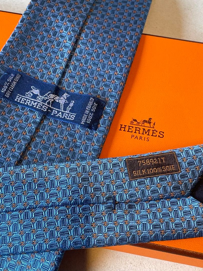 【美品】HERMES H総柄 シルクネクタイ スカイブルー　オレンジ