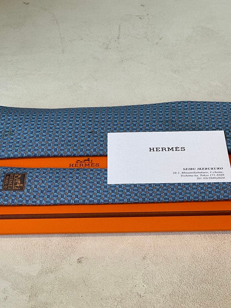 【美品】HERMES H総柄 シルクネクタイ スカイブルー　オレンジ