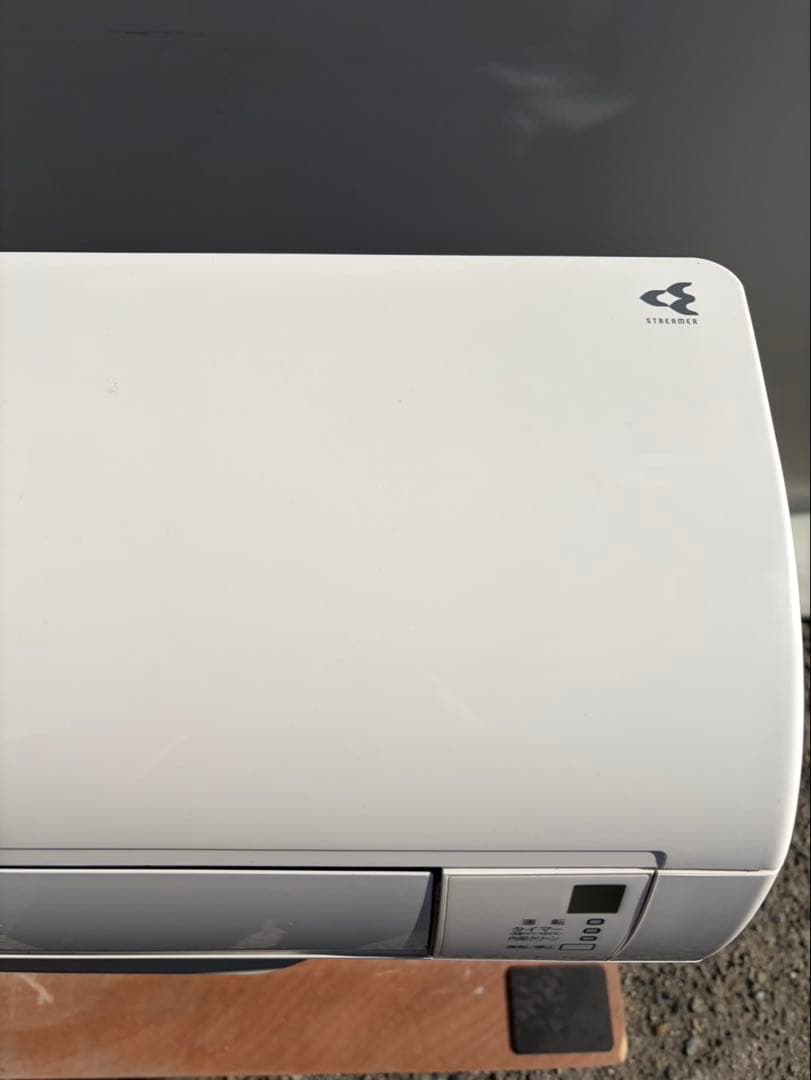 大阪府限定　DAIKIN エアコンATE40ZPE1-W 2022年製　14畳