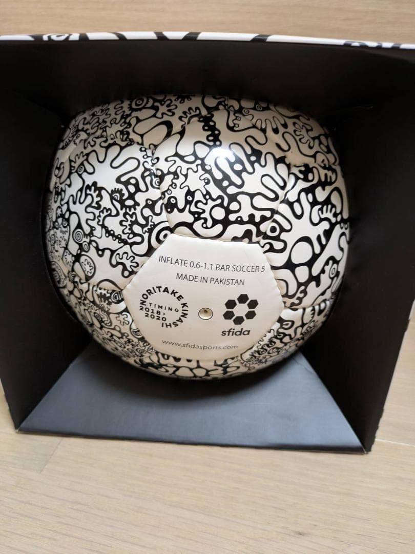 木梨憲武展　sfida サッカーボール