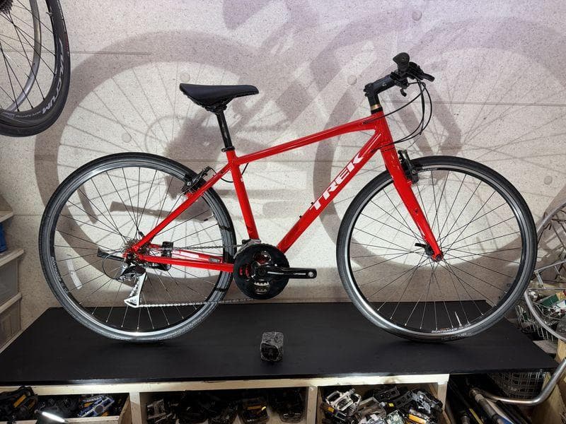 TREK　FX 3 M レッド
