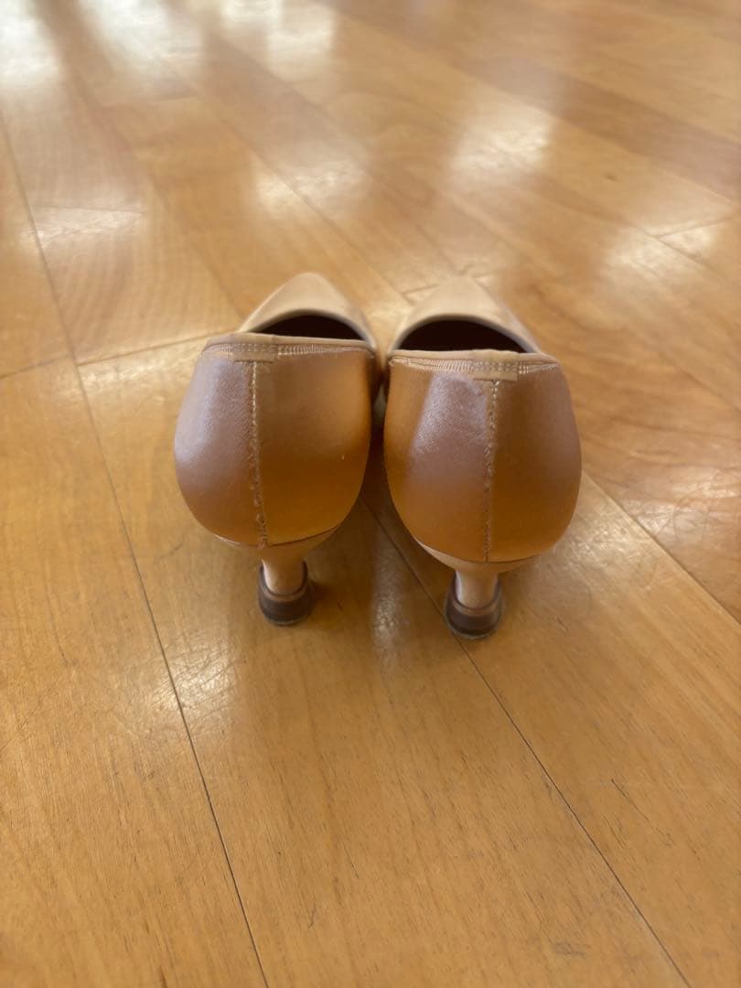 社交ダンス用ベージュシューズ 中ヒール