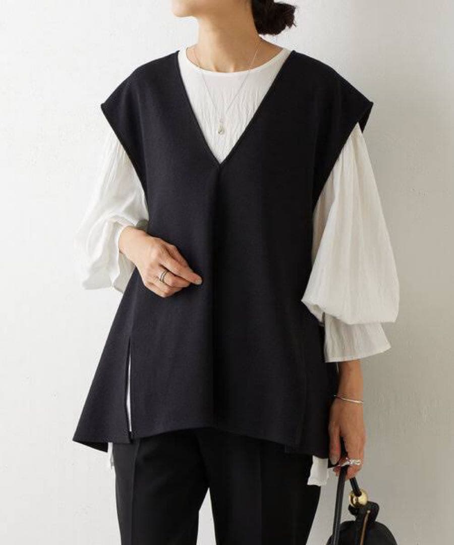 新品／BEARDSLEY ビアズリー　ブークレフレアーベスト　ブラック