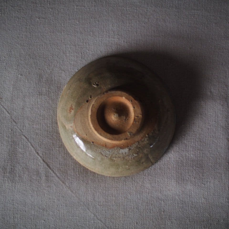 茶色の丸型皿 古道具古唐津 古陶 骨董 古美術