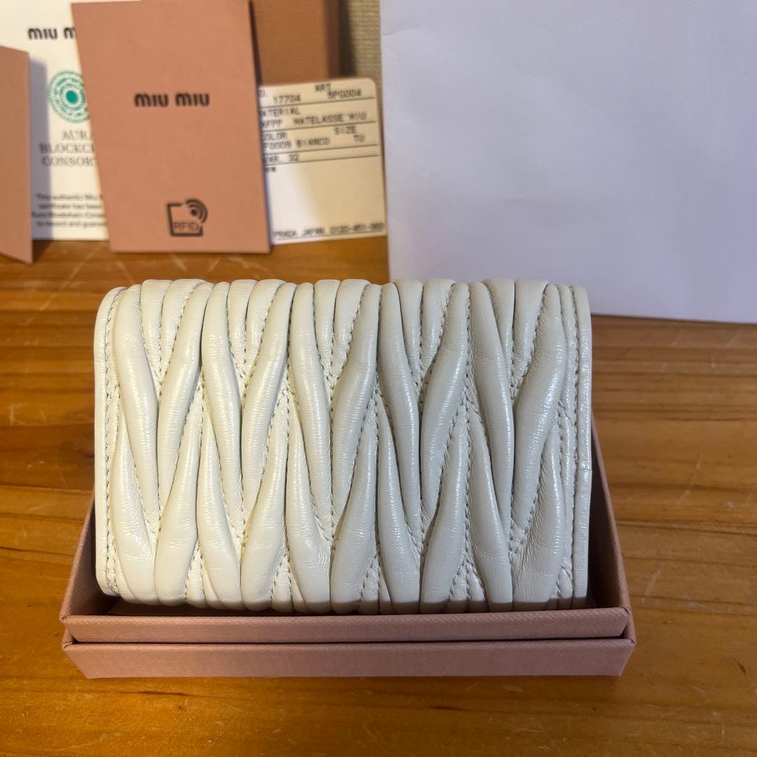 miumiu キーケース