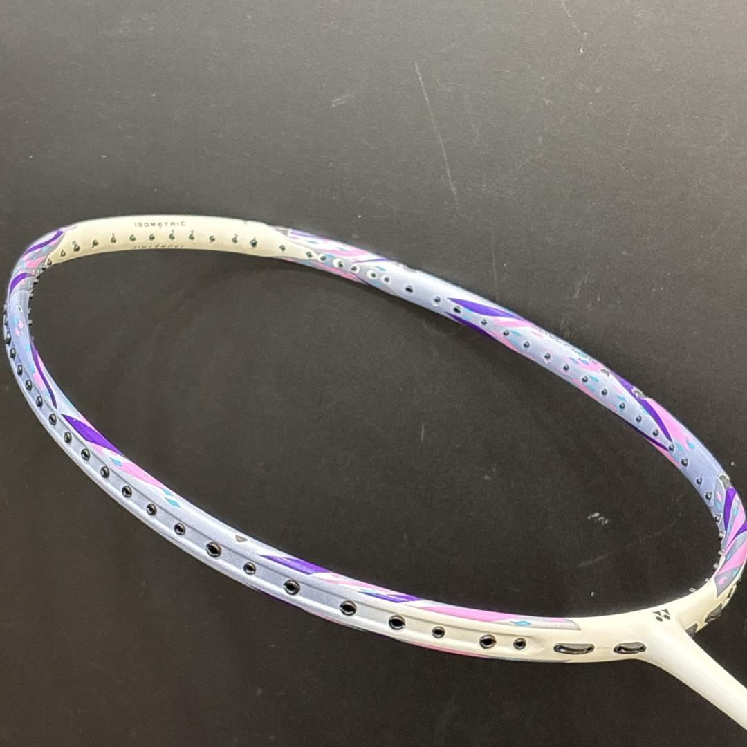YONEX 　NANOFLARE　111　バトミントンラケット　ガット無し