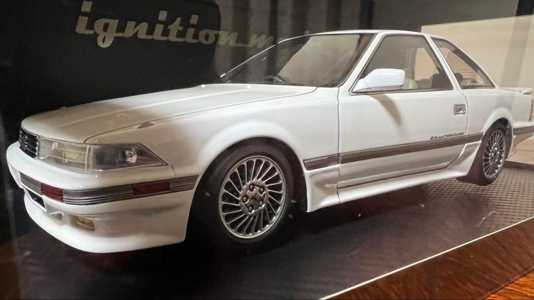 イグニッションモデル 1/18 トヨタソアラ2.0GTツインターボL 白　美品