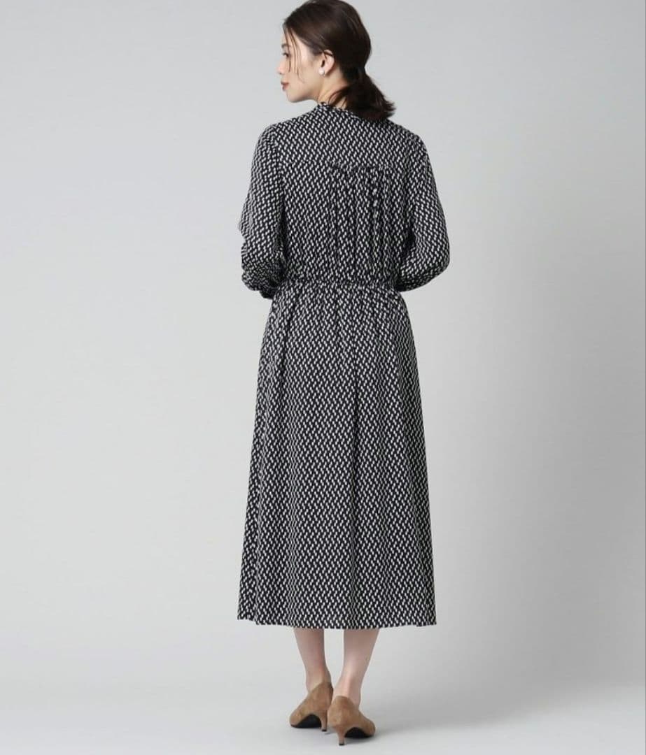 美品★UNTITLED ボウタイワンピース★ロングワンピース