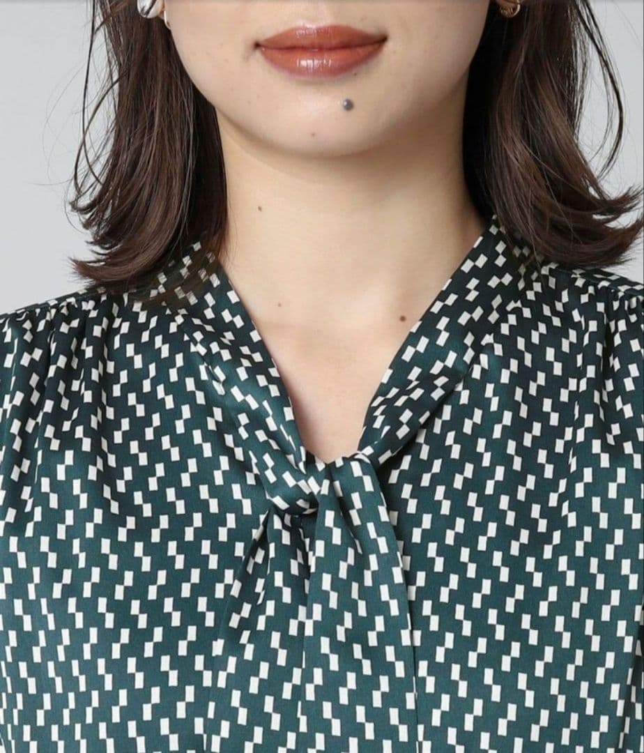 美品★UNTITLED ボウタイワンピース★ロングワンピース