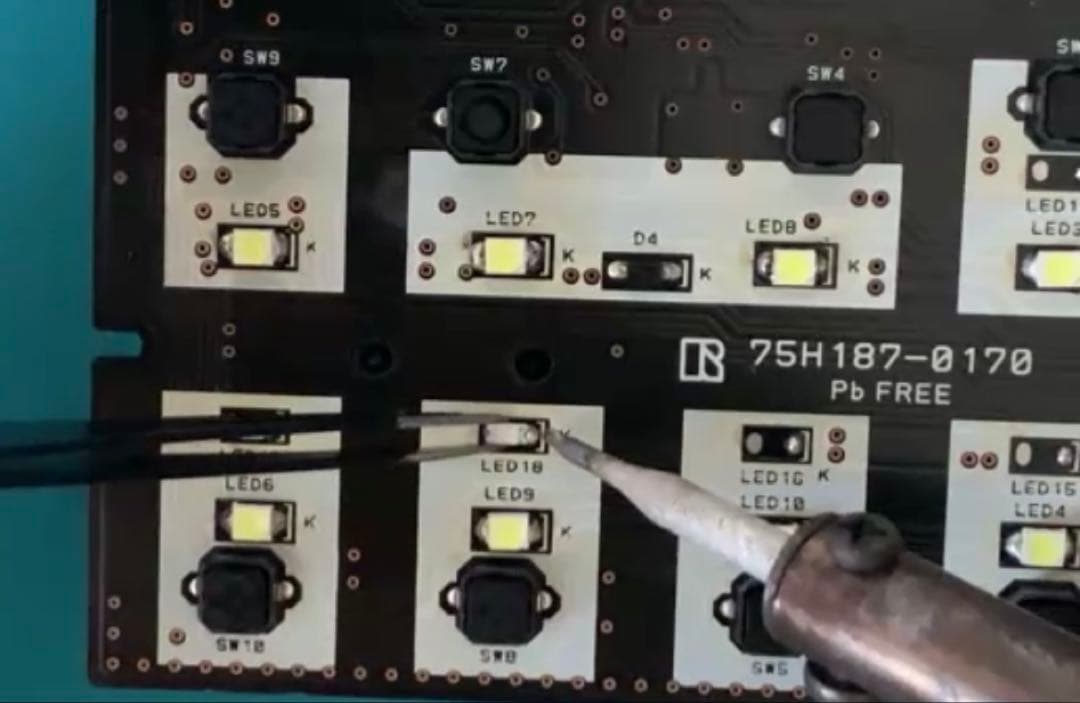 週末割【送料込】ハイエース200系　LED打ち替え済み　エアコンスイッチパネル