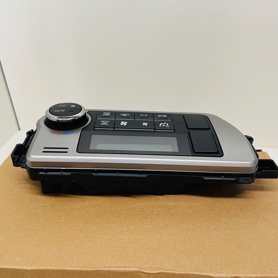 週末割【送料込】ハイエース200系　LED打ち替え済み　エアコンスイッチパネル
