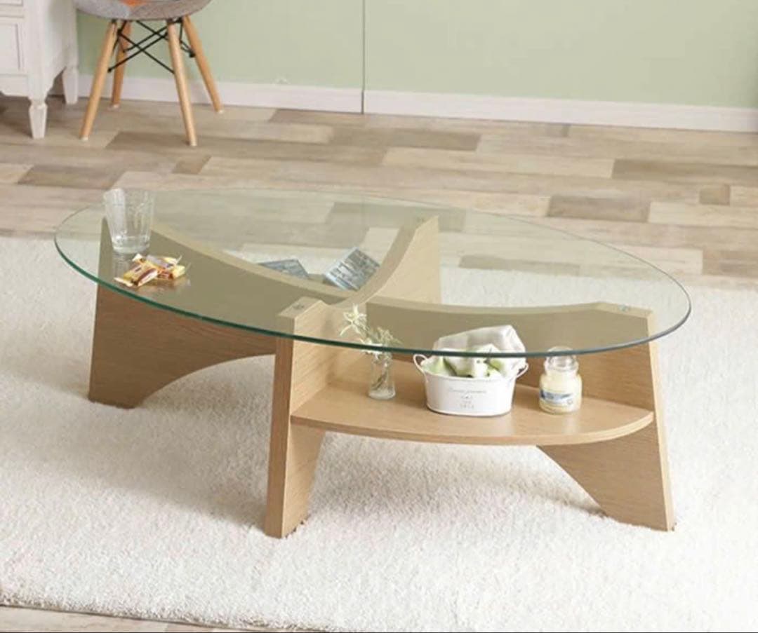 お部屋がスッキリ！オシャレでかわいい 強化ガラステーブル