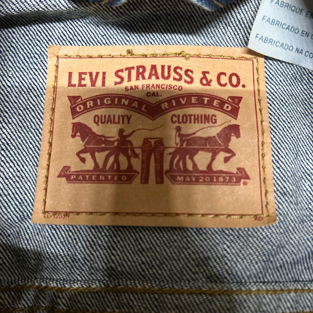 Levi’s デニムジャケット
