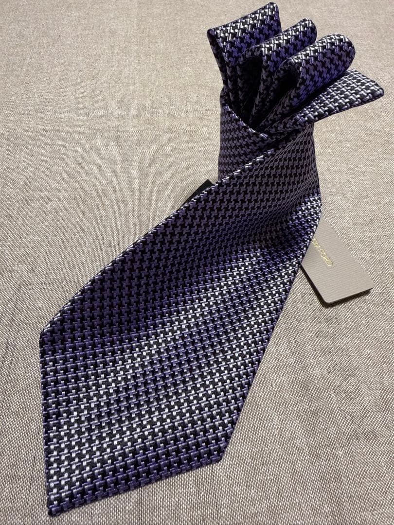【新品】TOM FORD／トムフォード／ハウンドトゥース／ジャガードタイ／千鳥柄
