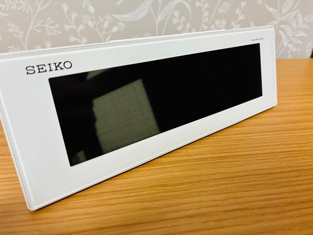 SEIKO（セイコー）DL305W デジタル電波目覚まし時計 送料無料