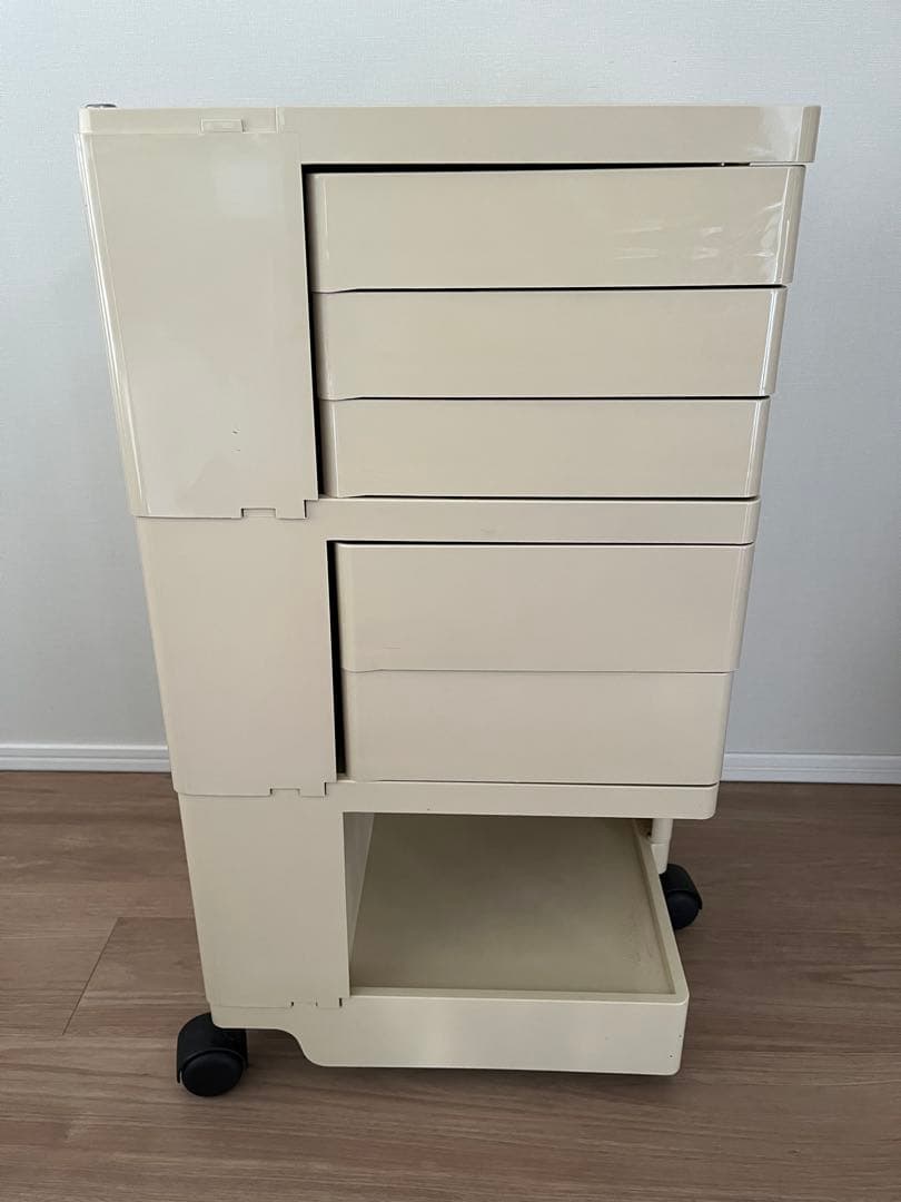 ジョエ・コロンボ　ボビーワゴン 3段5トレイ ベージュ　正規品