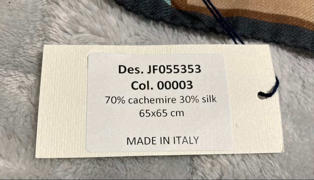 VINCENZO MIOZZA 65×65 カシミヤシルクスカーフ　新品未使用