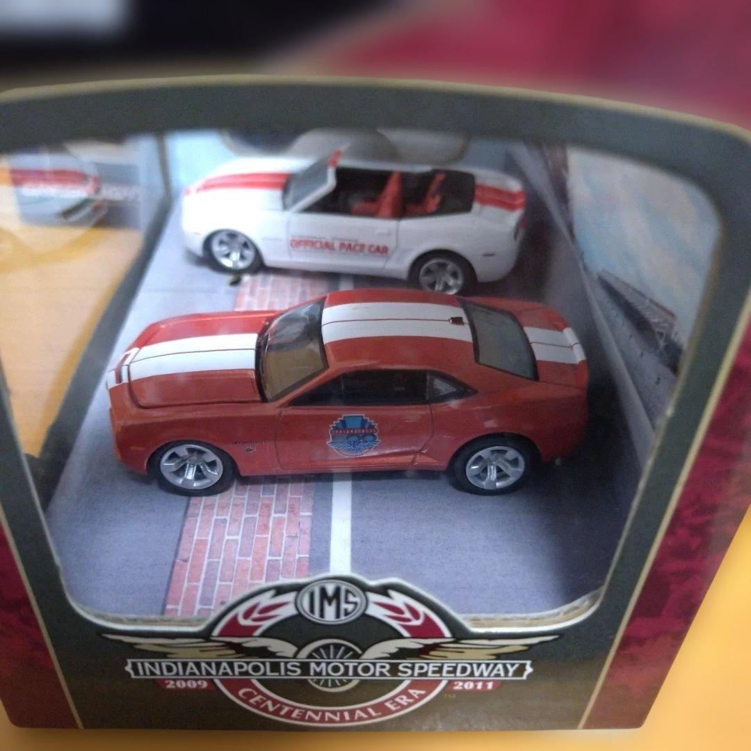 d*9様 Greenlight ミニカーセット 1/64　DIORAMAS